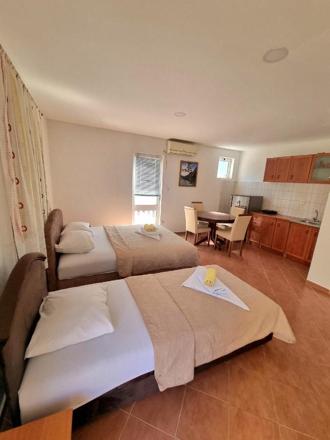 Apartmani Mihailovic Budva Zimmer foto